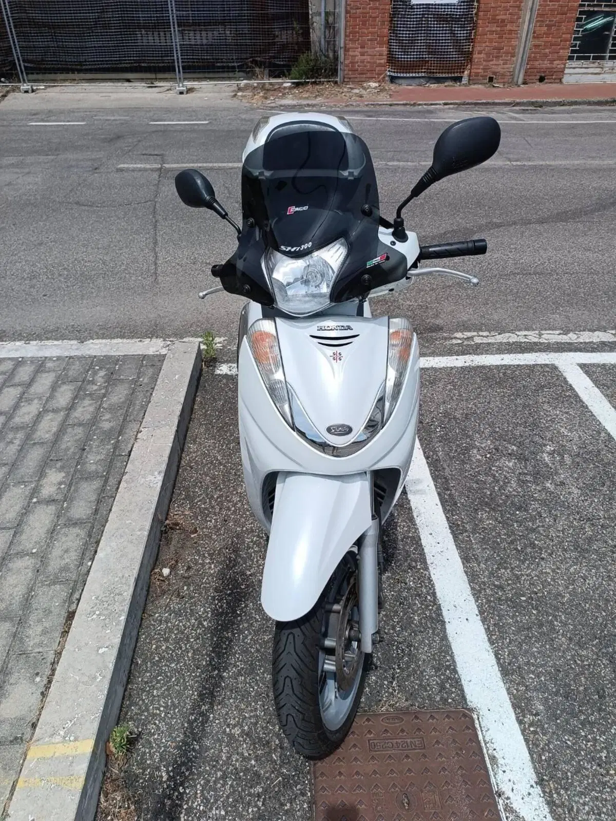 Honda SH 300 i (2006 - 10) (3)
