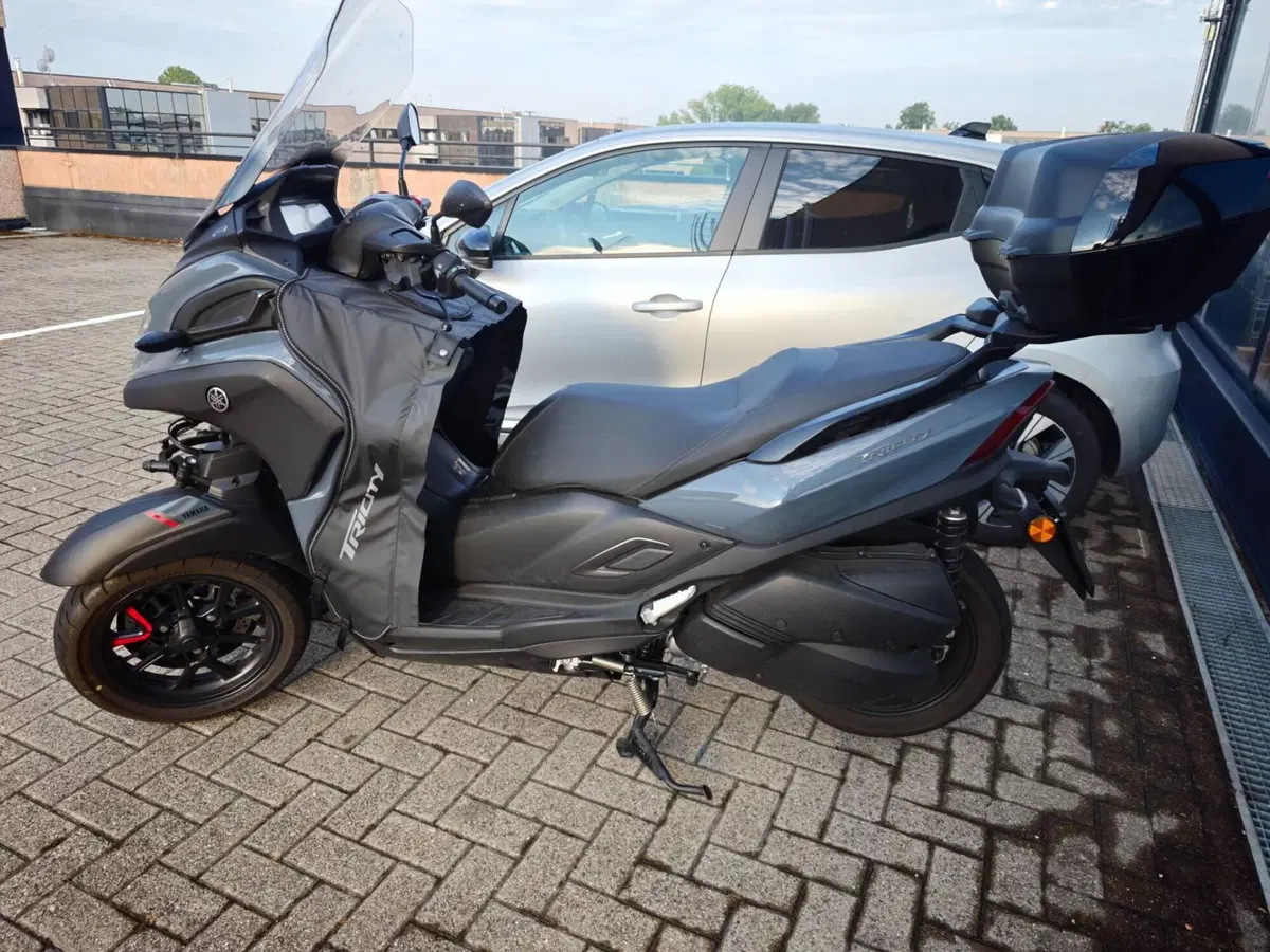 Yamaha Tricity 300 (2025 - 26) (3)