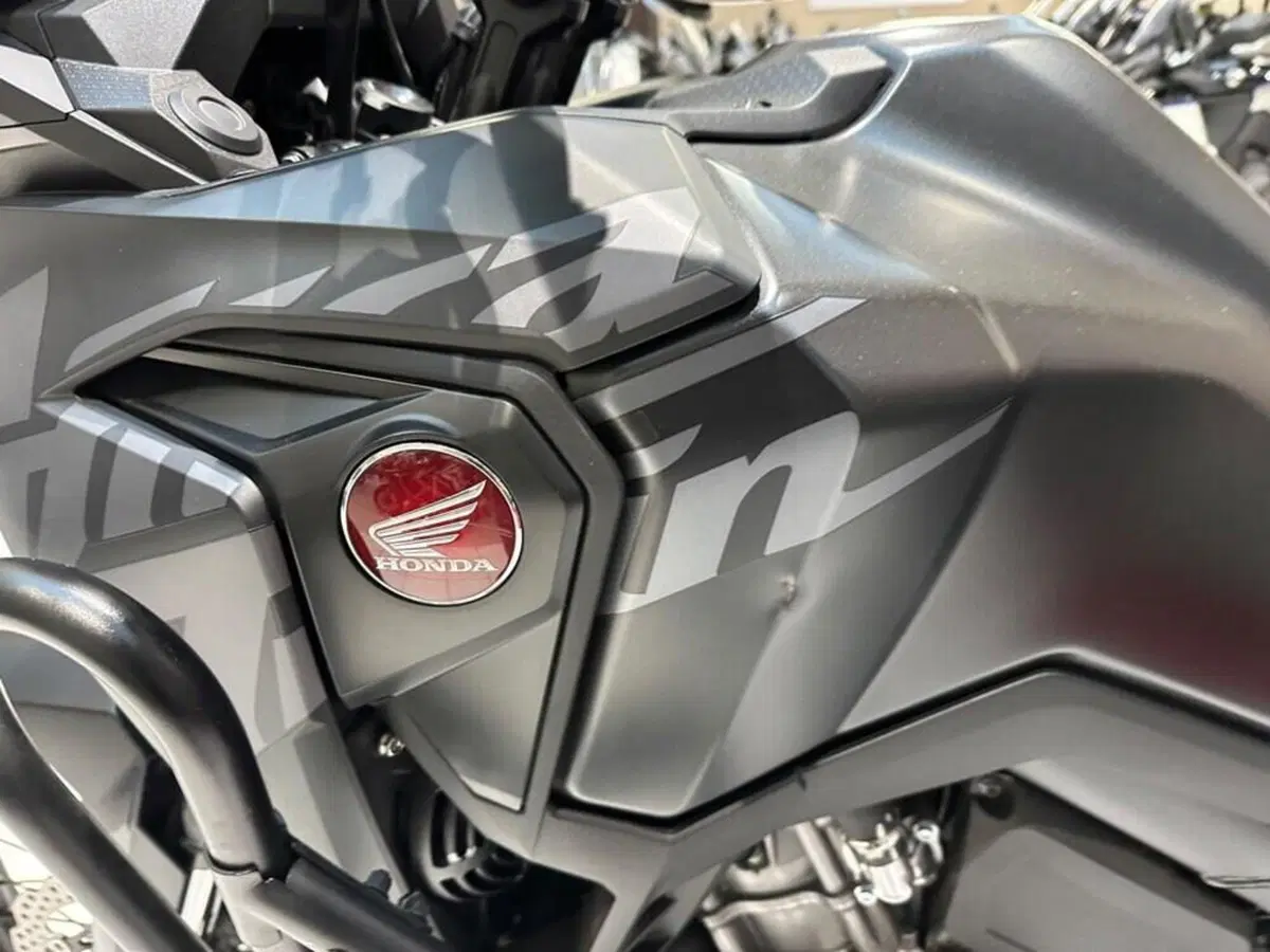 Honda Africa Twin CRF 1100L (2022 - 23) (8)