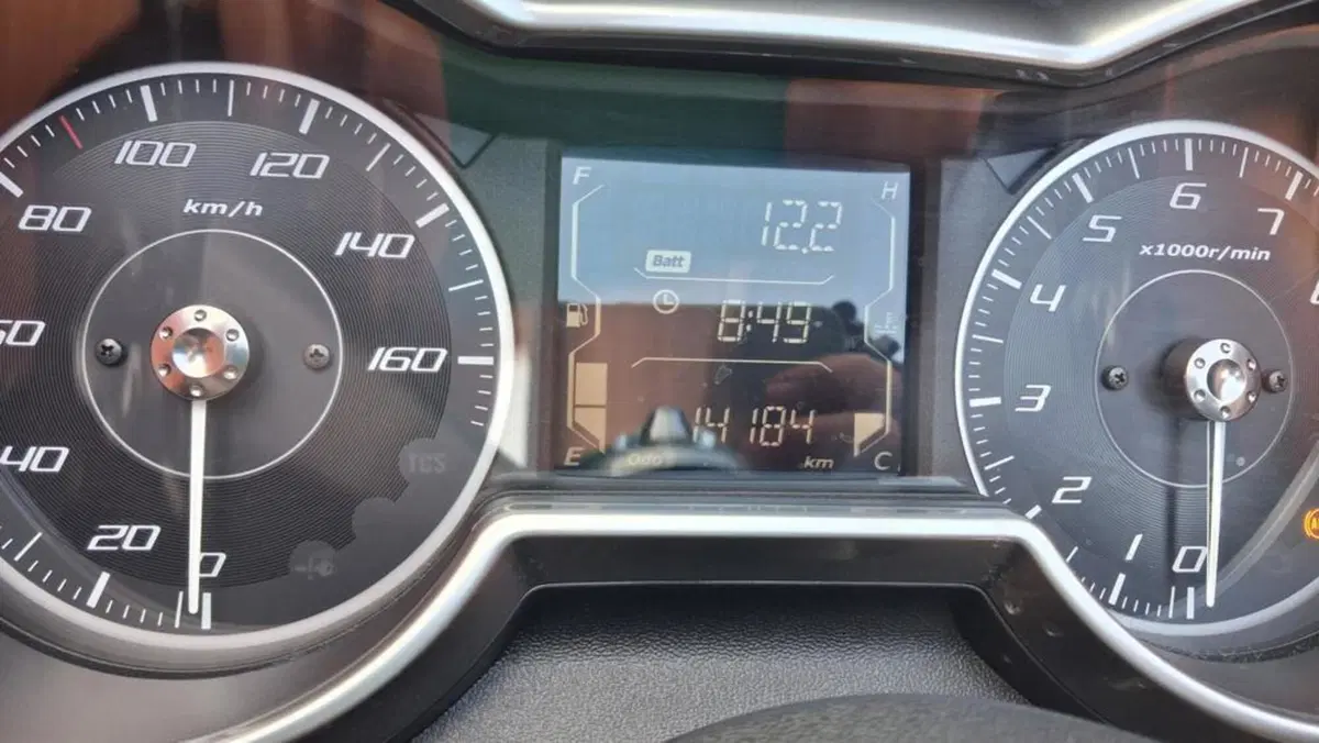 Yamaha X-Max 300 Tech Max (2021 - 24) (8)