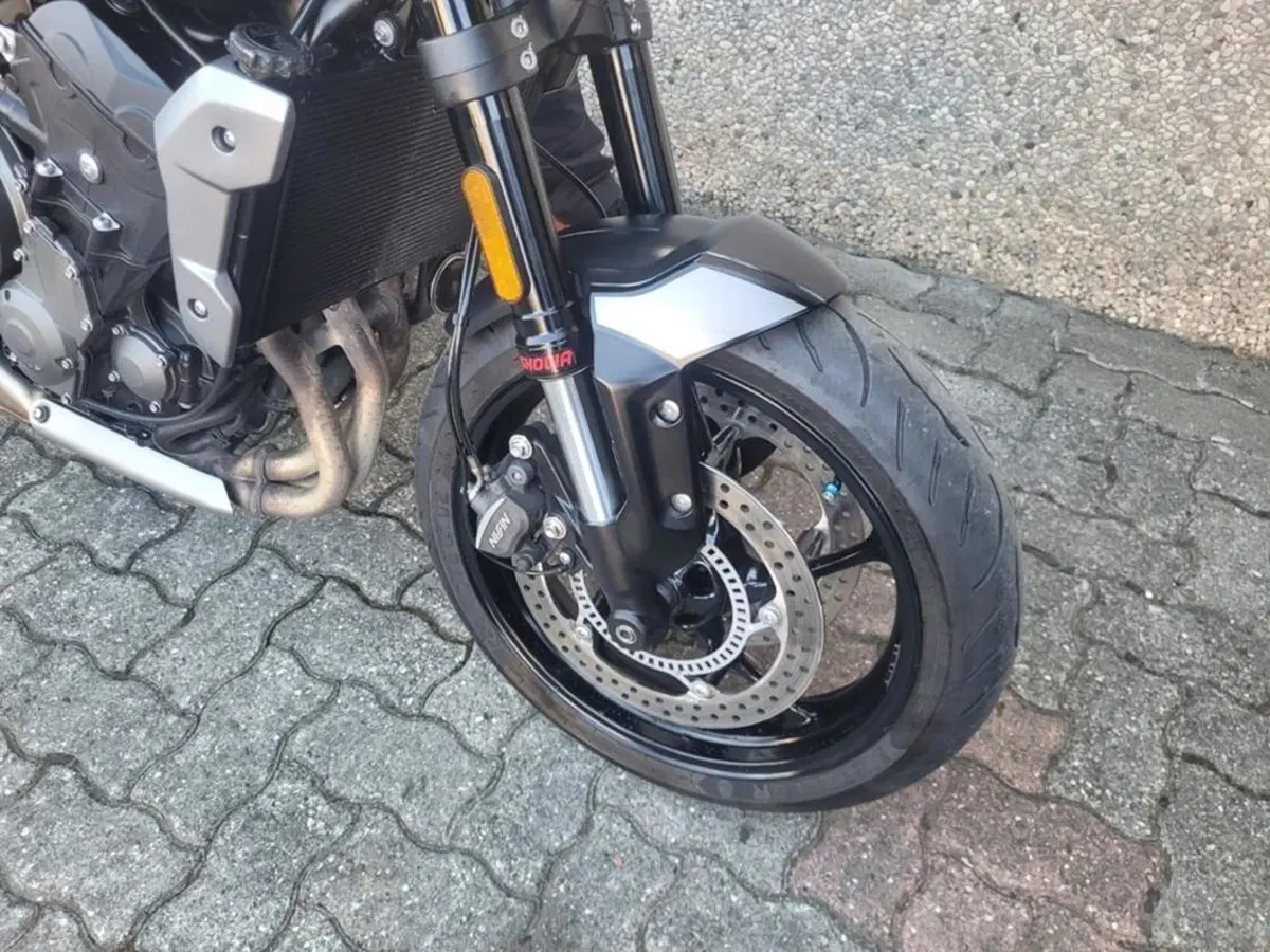 Triumph Trident 660 (2021 - 24) (5)