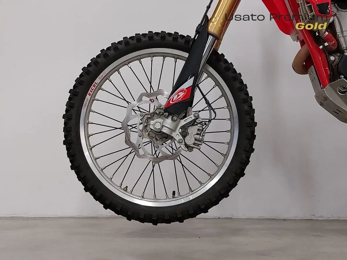 Betamotor RR 350 4T Enduro EFI (2016) (10)