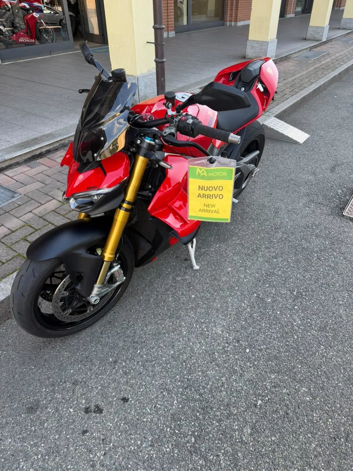 Ducati Streetfighter V4 S (2025 - 26) (6)