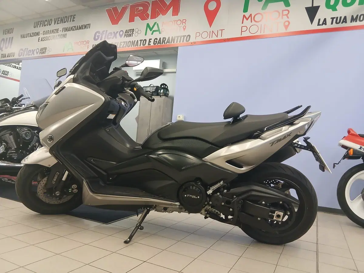 Yamaha T-Max 530 (2015 - 16)
