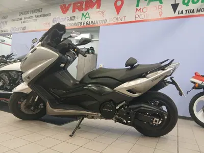 Yamaha T-Max 530 (2015 - 16) usata