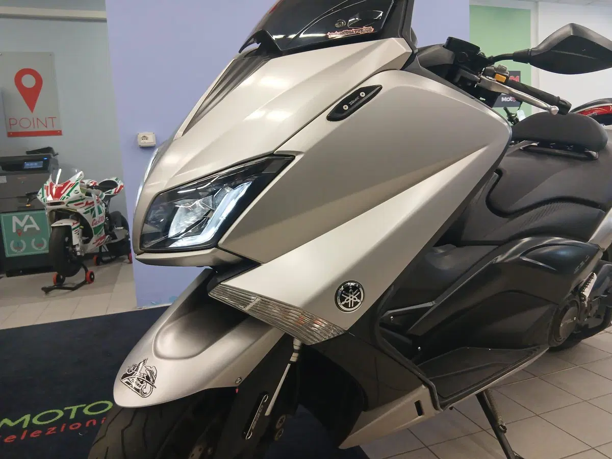Yamaha T-Max 530 (2015 - 16) (10)