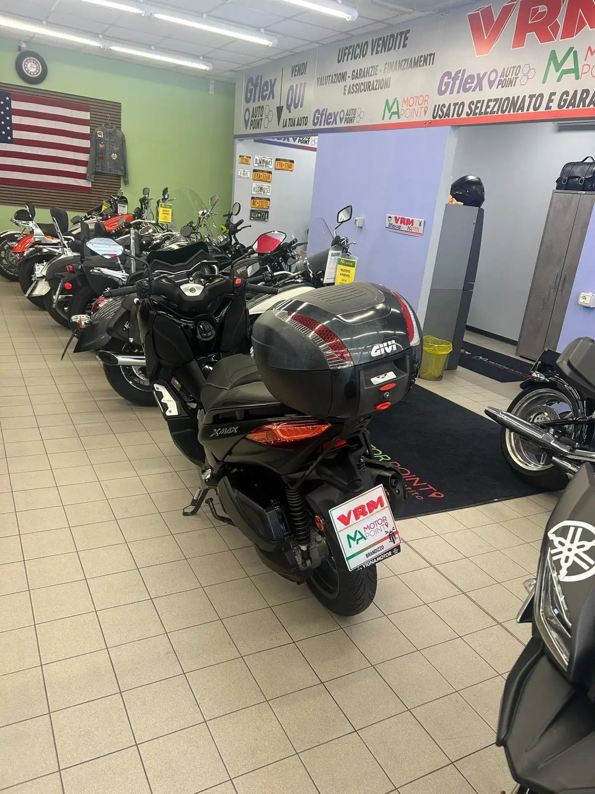 Yamaha X-Max 300 ABS (2017 - 20) (3)