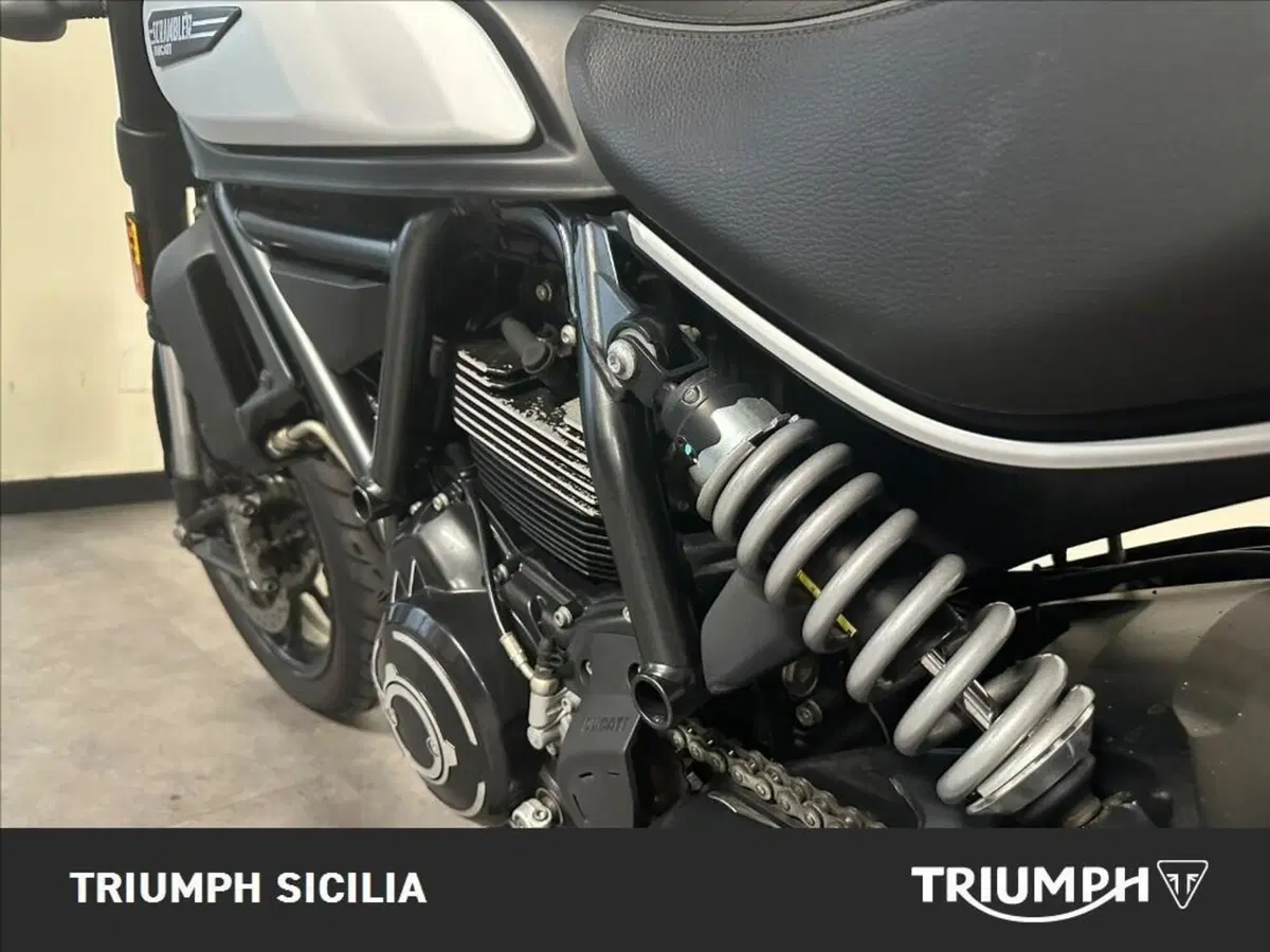 Ducati Scrambler 800 Icon Dark (2021 - 22) (10)
