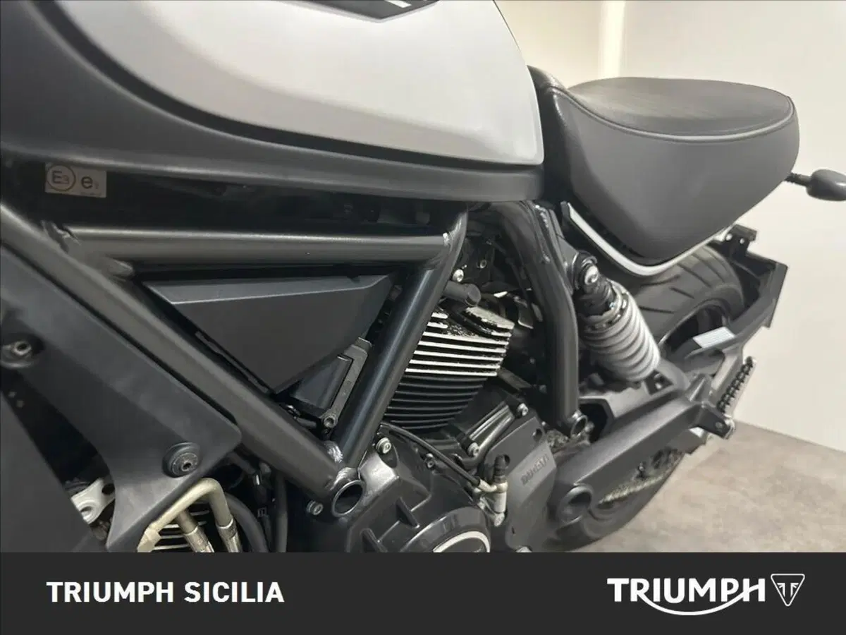 Ducati Scrambler 800 Icon Dark (2021 - 22) (9)