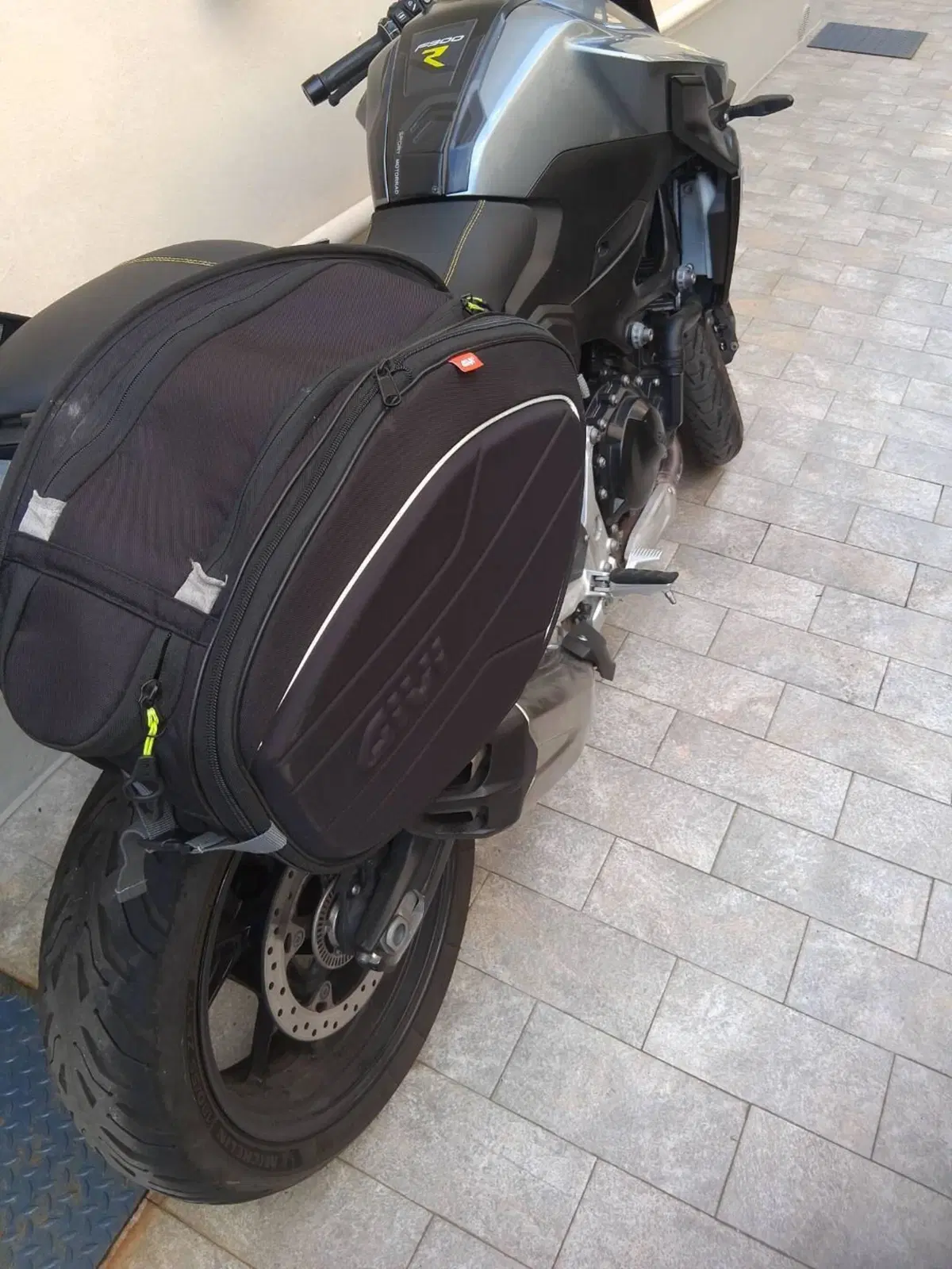 Bmw F 900 R (2021 - 24) (5)