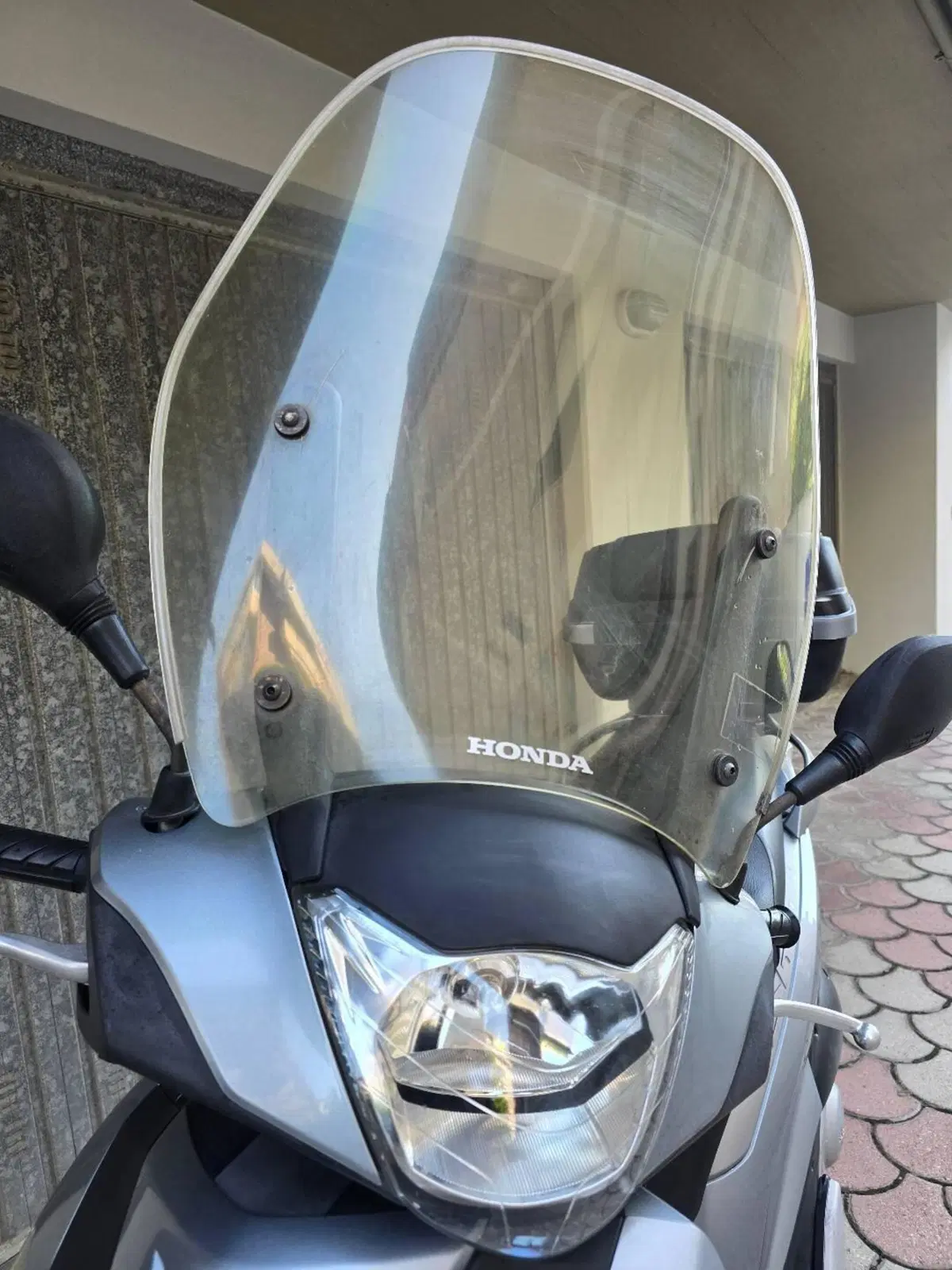 Honda SH 150i (2009 - 12) (2)