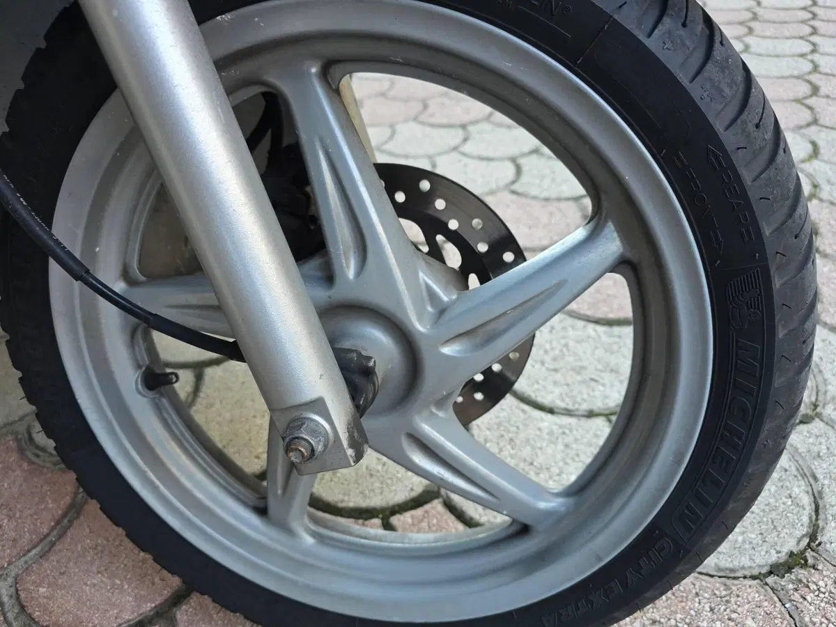Honda SH 150i (2009 - 12) (3)