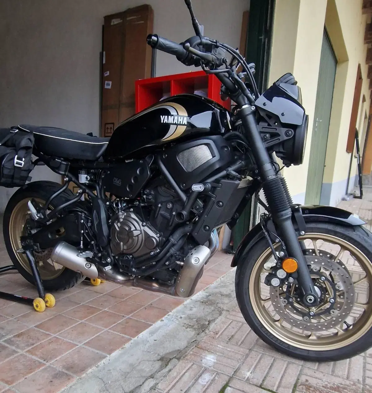 Yamaha XSR 700 (2022 - 26) (2)