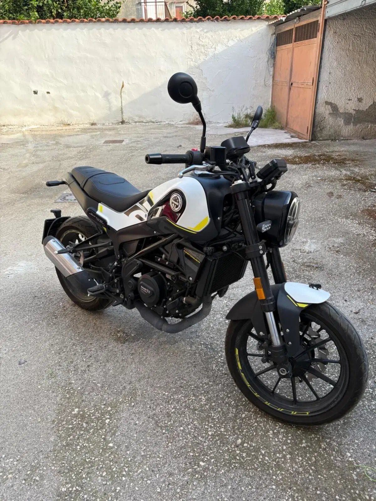Benelli Leoncino 250 (2021 - 25) (3)