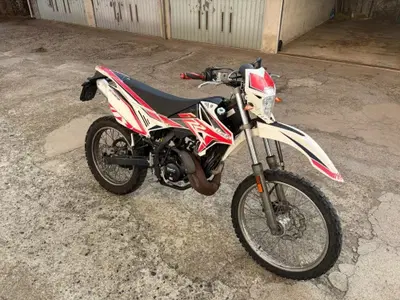 Betamotor RR 50 Enduro (2021 - 26) usata