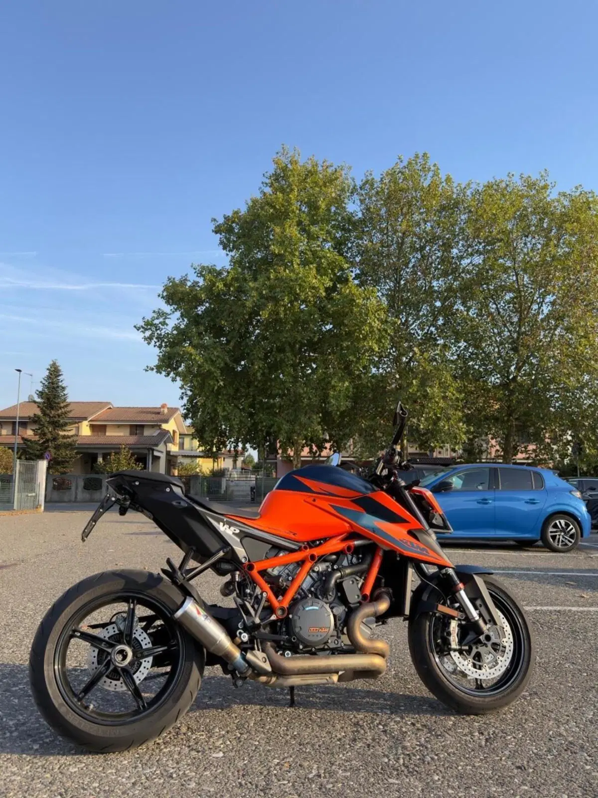 KTM 1290 Super Duke R (2020) (4)