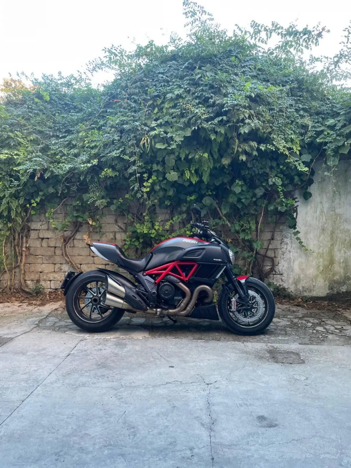 Ducati Diavel 1200 Carbon (2017 - 18)