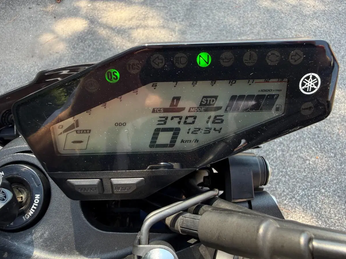 Yamaha MT-09 (2017 - 20) (8)