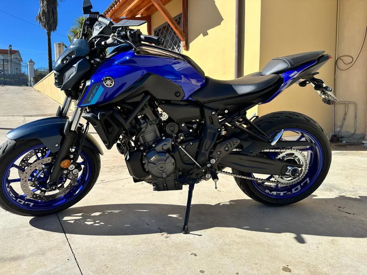 Yamaha MT-07 Pure (2023 - 25)