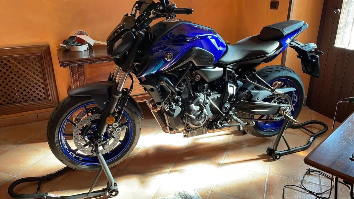 Yamaha MT-07 Pure (2023 - 25) (6)