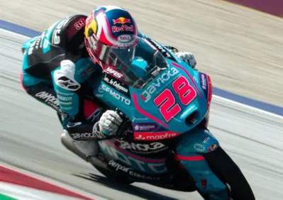 Moto3, David Almansa cade e Maximo Quiles vince ancora! Ottima rimonta di Pini, 5°, gran peccato Bertelle [CLASSIFICA]