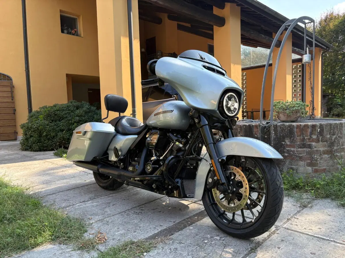Harley-Davidson 114 Street Glide Special (2019 - 20) - FLHXS