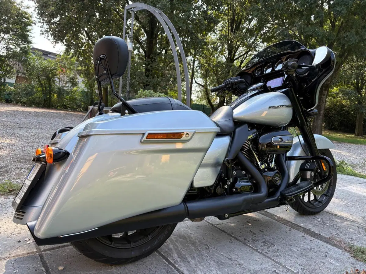Harley-Davidson 114 Street Glide Special (2019 - 20) - FLHXS (3)