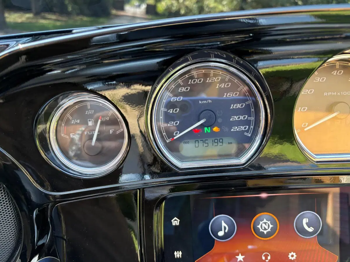 Harley-Davidson 114 Street Glide Special (2019 - 20) - FLHXS (9)
