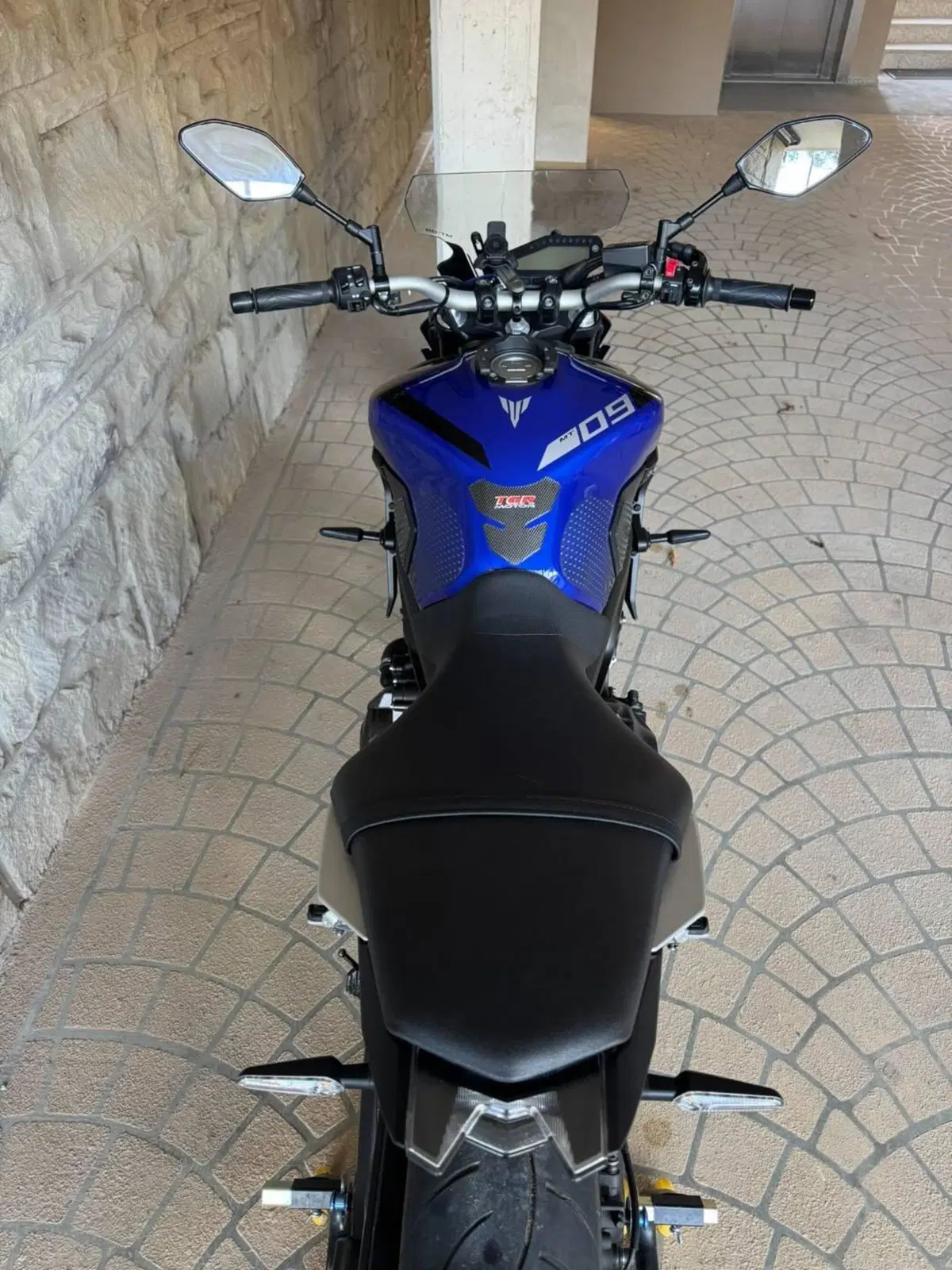 Yamaha MT-09 (2017 - 20) (9)