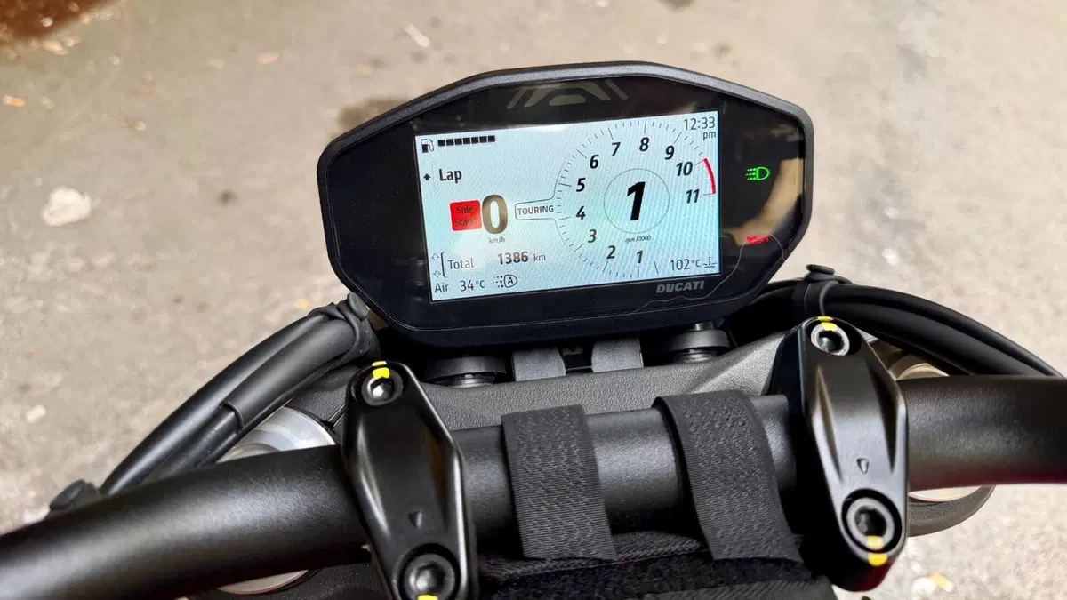 Ducati Monster 937 (2021 - 25) (6)