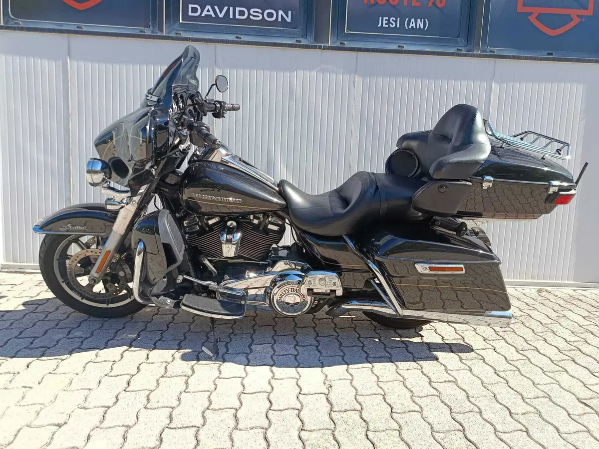 Harley-Davidson 107 Electra Glide Ultra Limited (2017 - 18) - FLHTK (6)