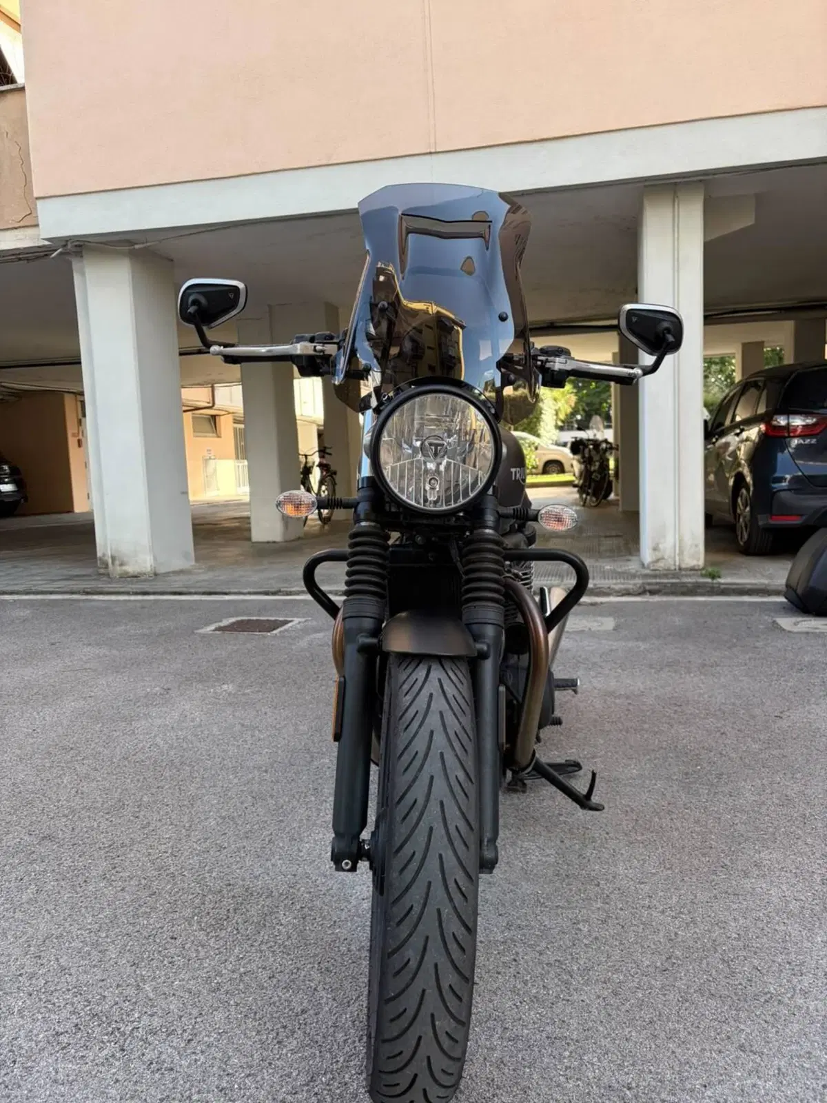 Triumph Street Twin EC1 Special Edition (2022 - 23) (2)