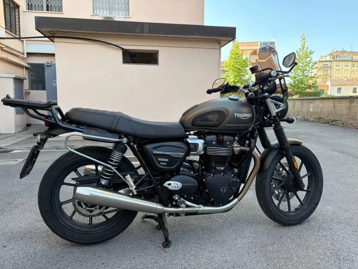 Triumph Street Twin EC1 Special Edition (2022 - 23) (3)
