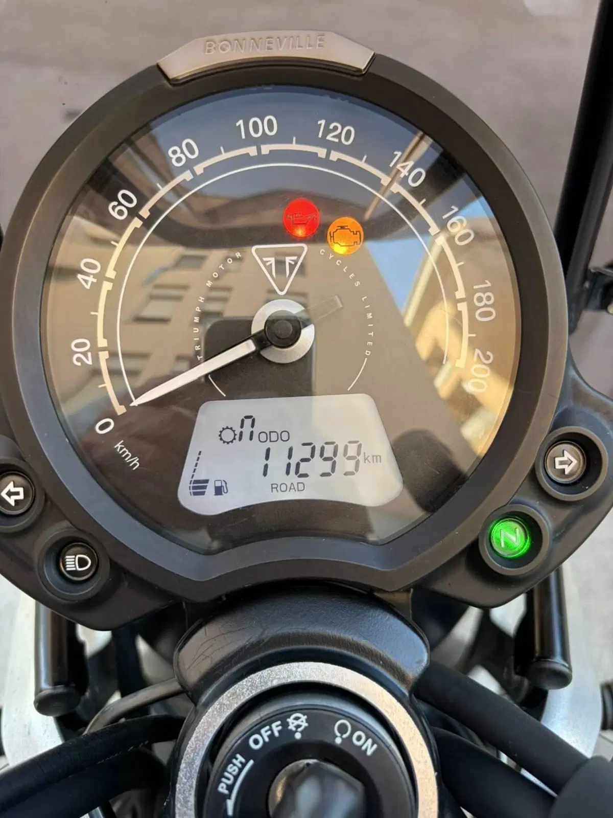 Triumph Street Twin EC1 Special Edition (2022 - 23) (4)