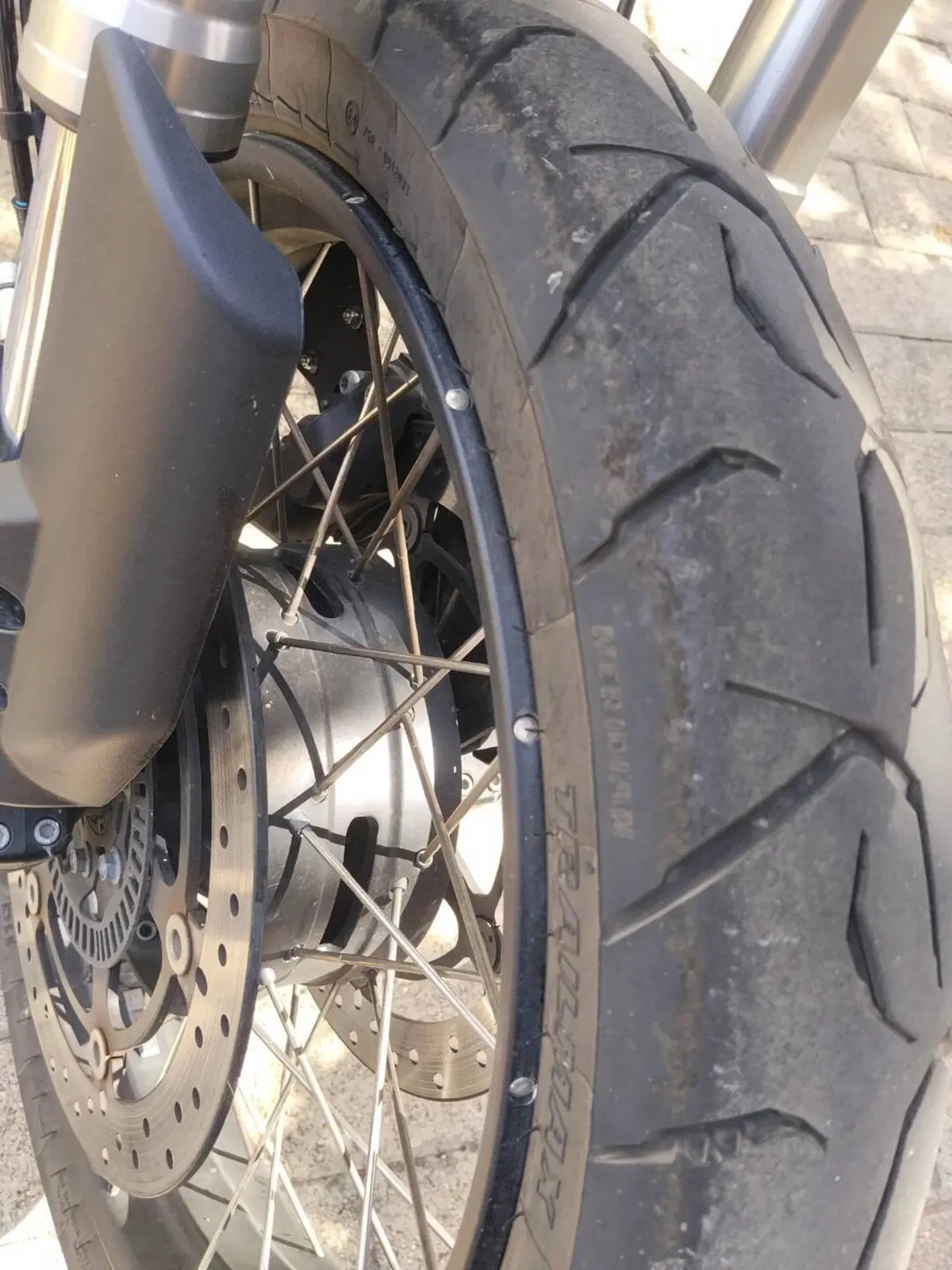 Moto Guzzi V85 TT Travel (2021 - 23) (7)