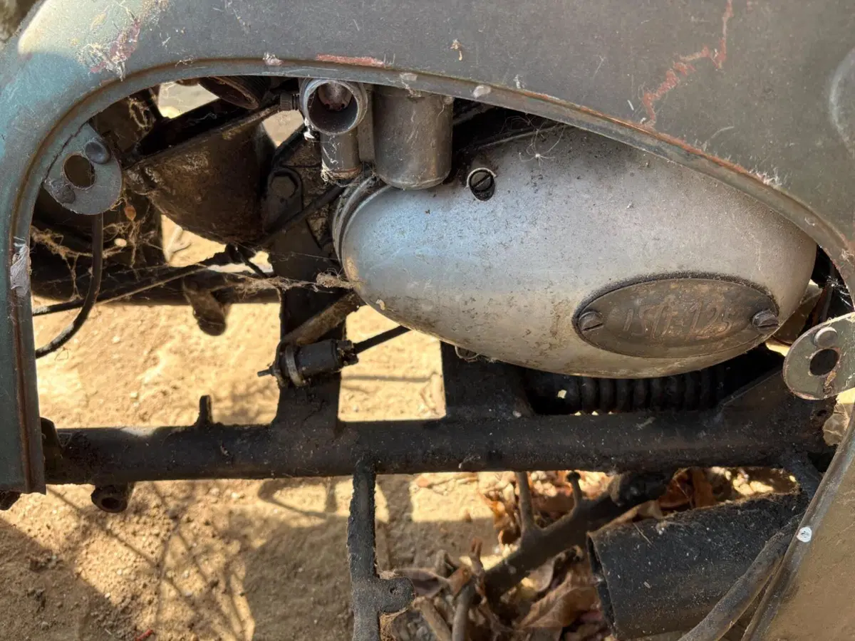 Isomoto ISO 125 Isoscooter anni '50 (2)