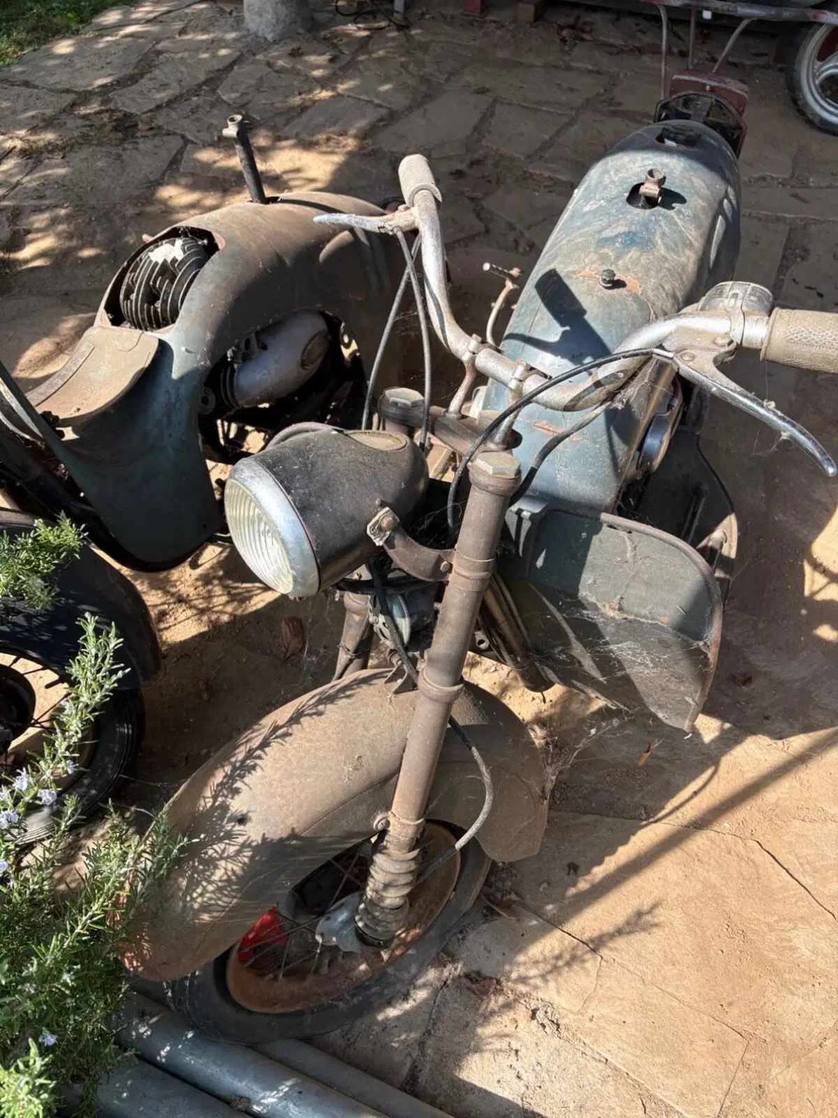 Isomoto ISO 125 Isoscooter anni '50 (3)