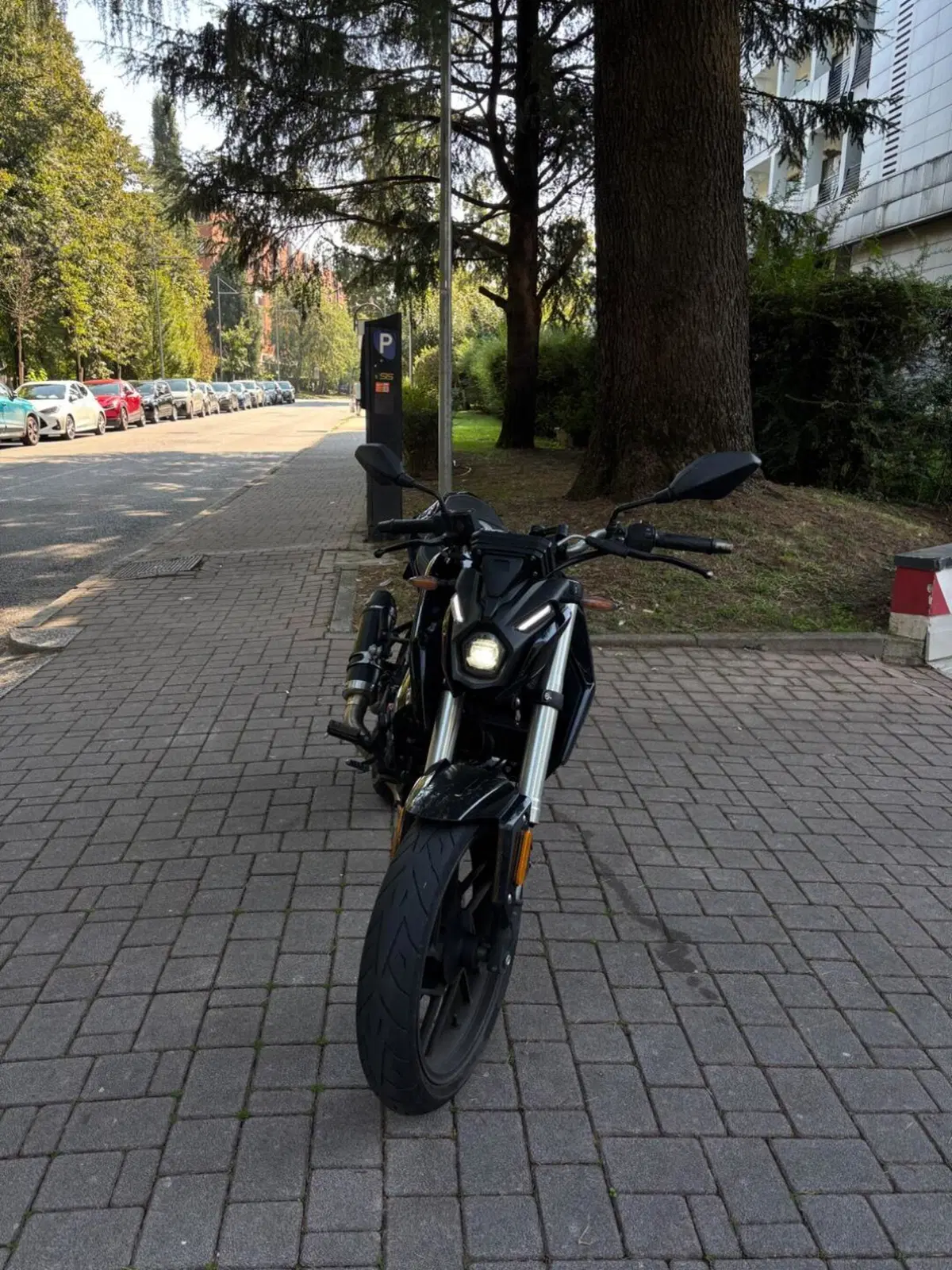 Voge Brivido 125R (2023 - 26) (2)