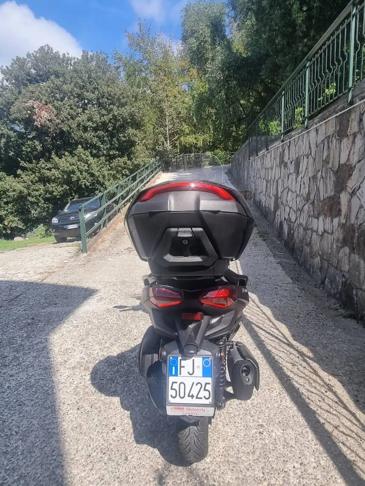 Yamaha X-Max 300 Tech Max (2021 - 24) (6)