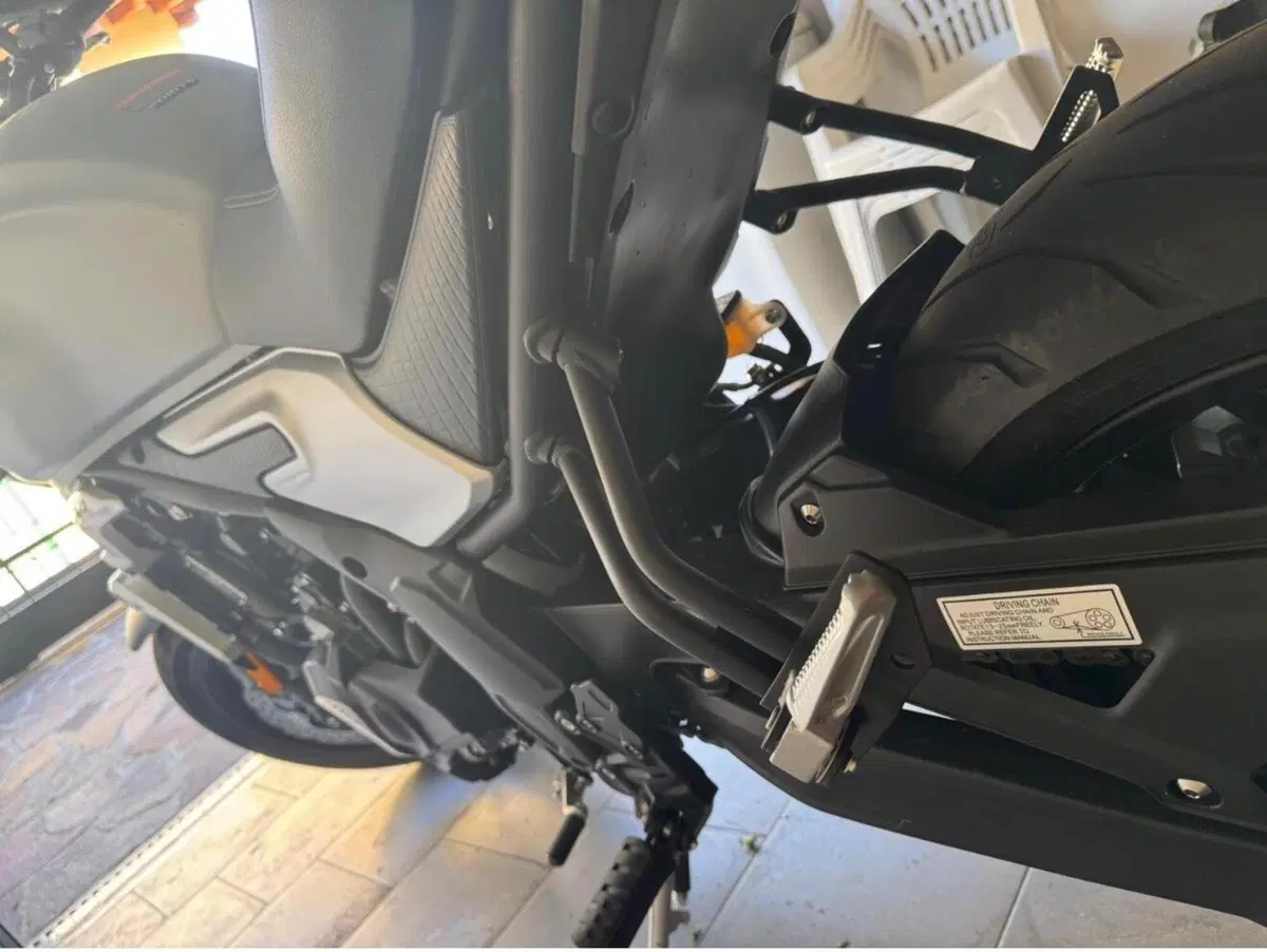 Voge Trofeo 500AC (2022 - 26) (8)