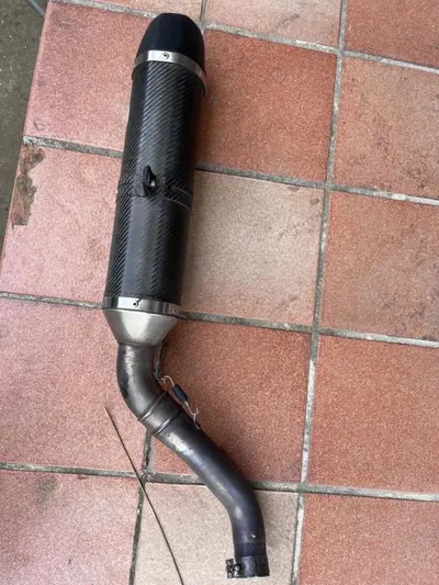 Vendo Scarico carbonio Leovince