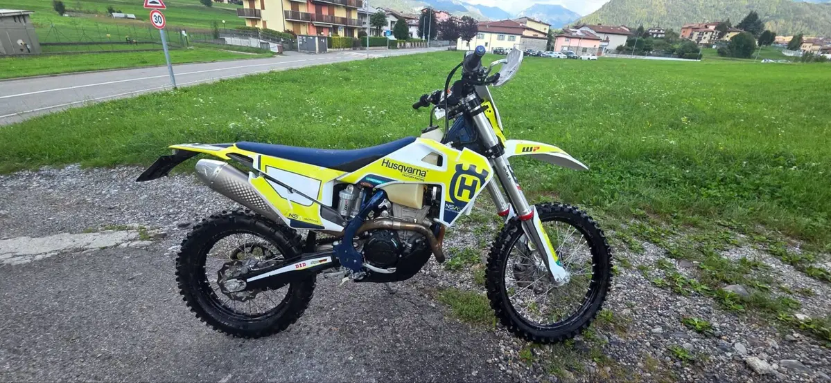 Husqvarna FE 350 (2023) (2)