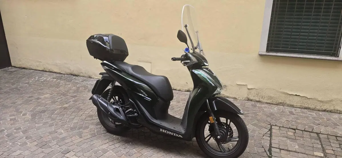 Honda SH 150i Sport (2024 - 25) (6)