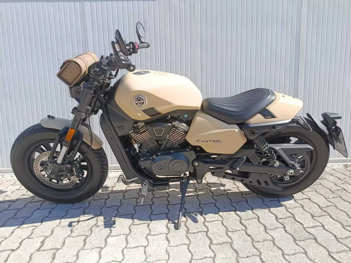Benelli Leoncino 400 Bobber (2026) (2)