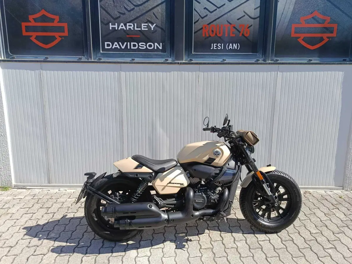 Benelli Leoncino 400 Bobber (2026)