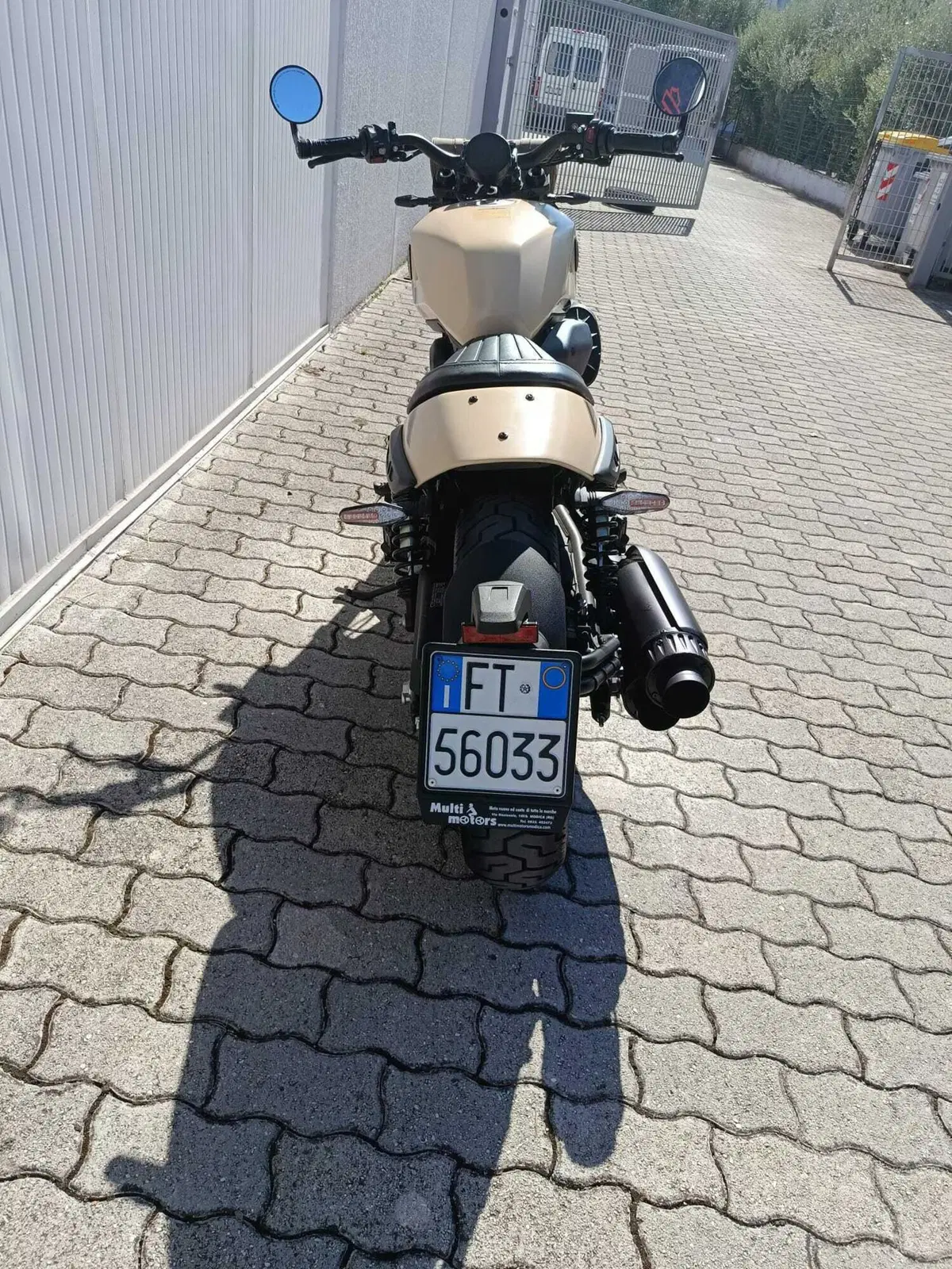 Benelli Leoncino 400 Bobber (2026) (4)