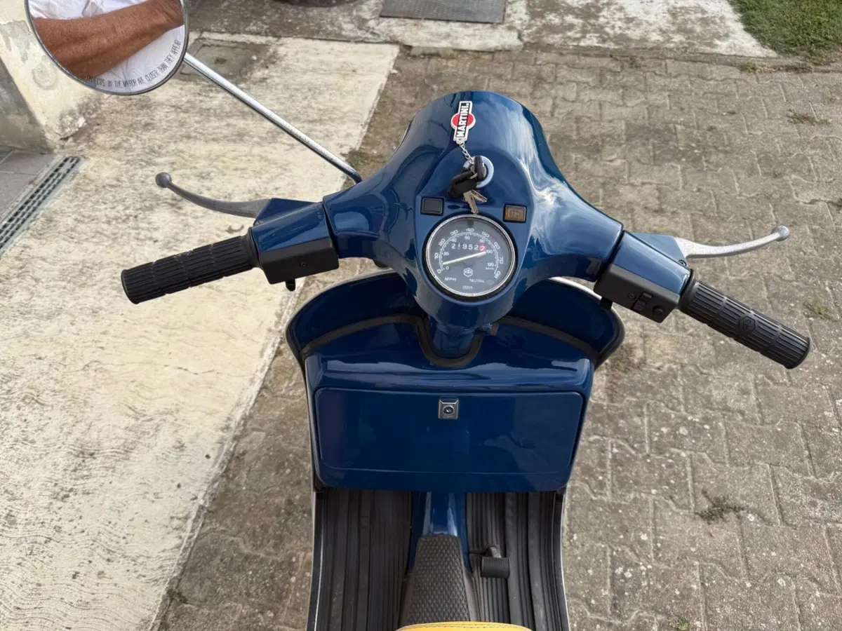 Piaggio Vespa px 125 E (4)