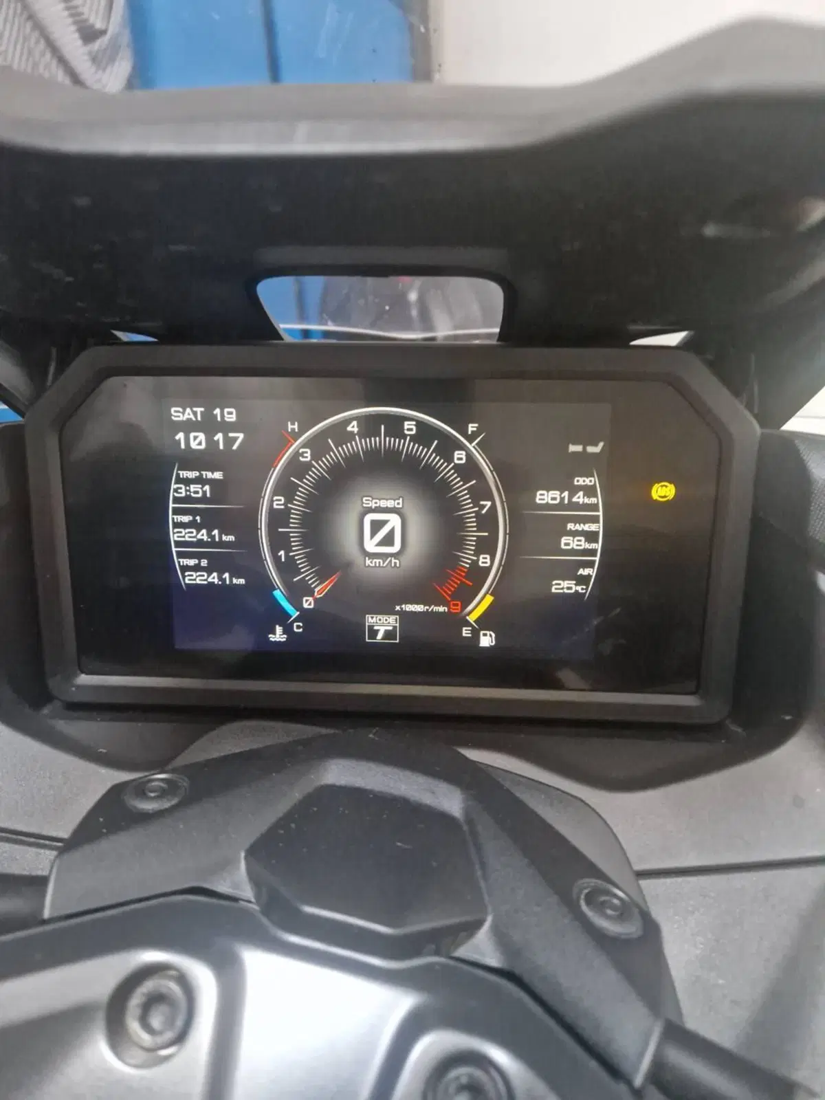 Yamaha T-Max 560 Tech Max (2022 - 24) (2)