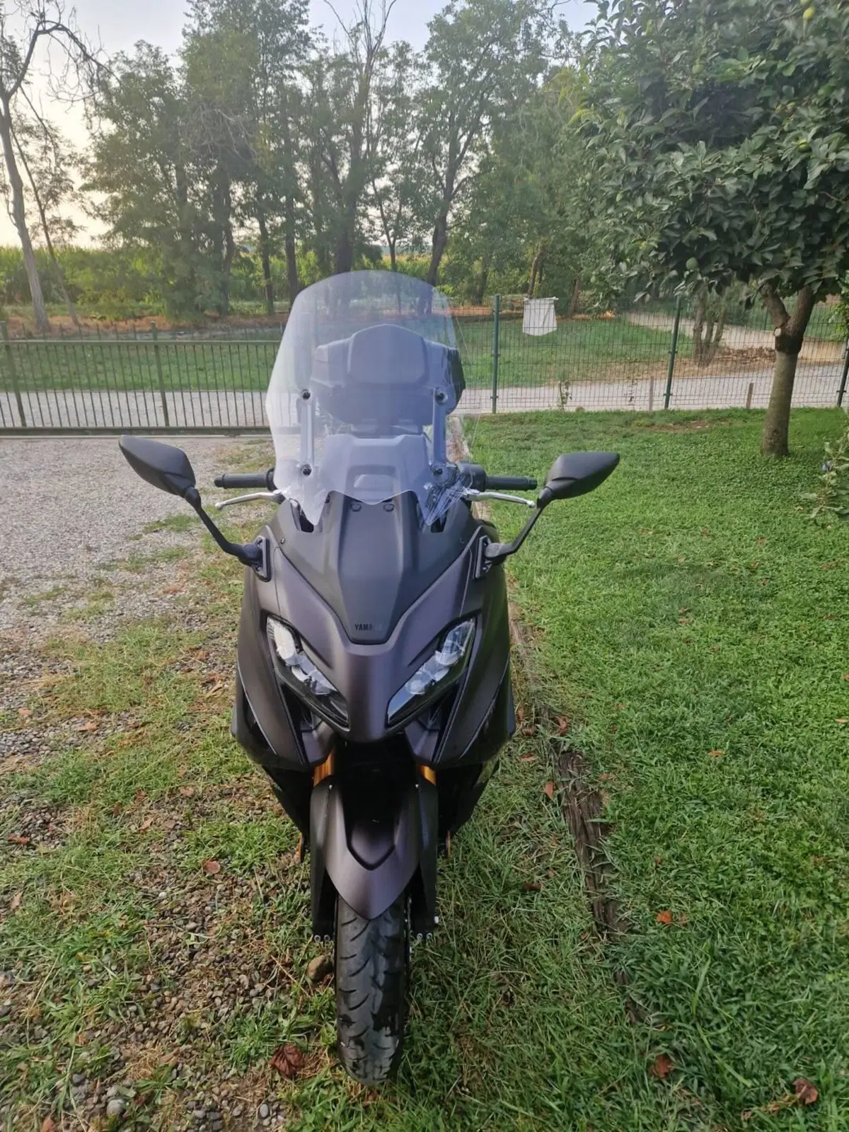 Yamaha T-Max 560 Tech Max (2022 - 24) (7)