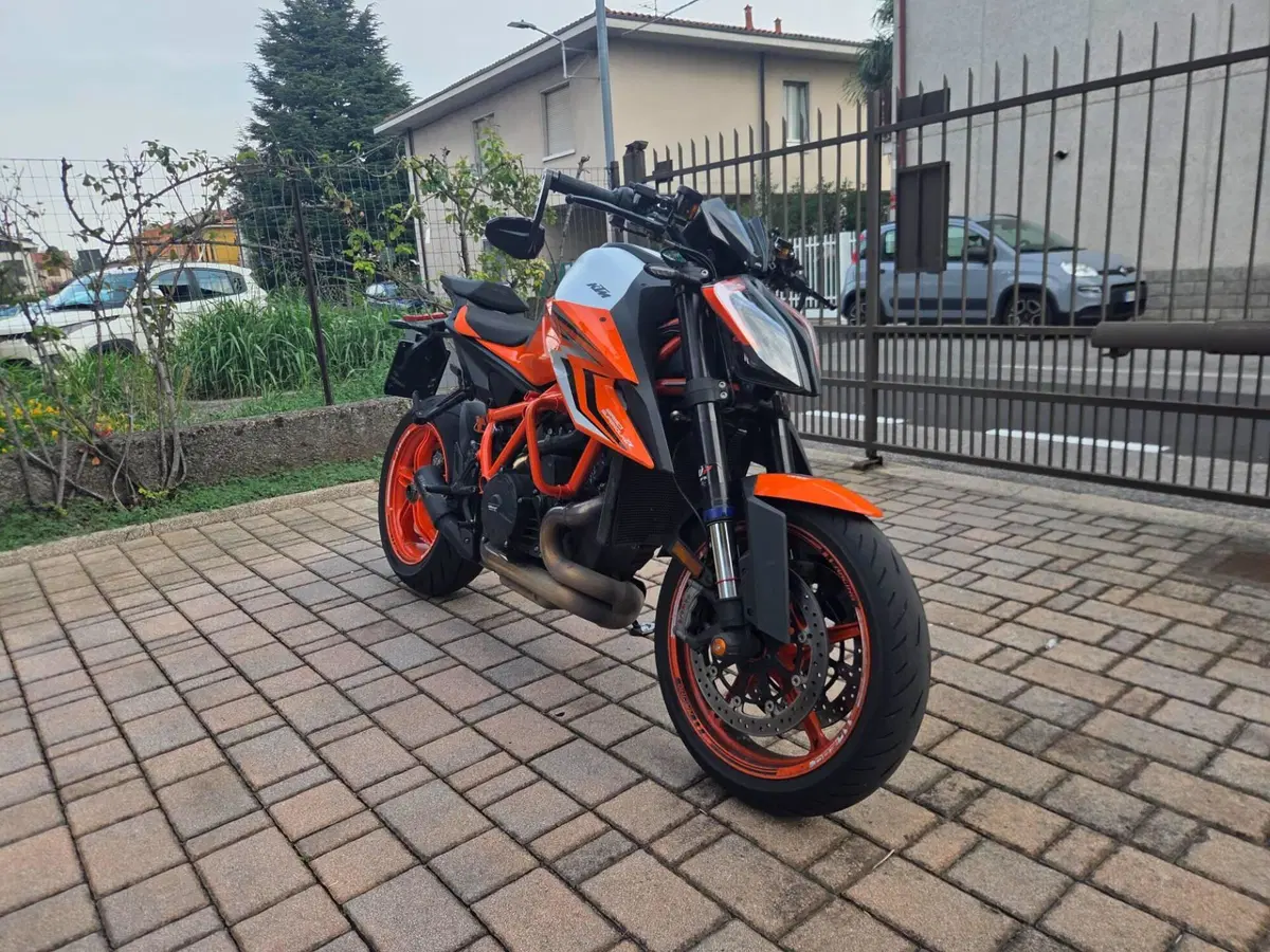 KTM 1290 Super Duke R EVO (2022 - 23) (2)